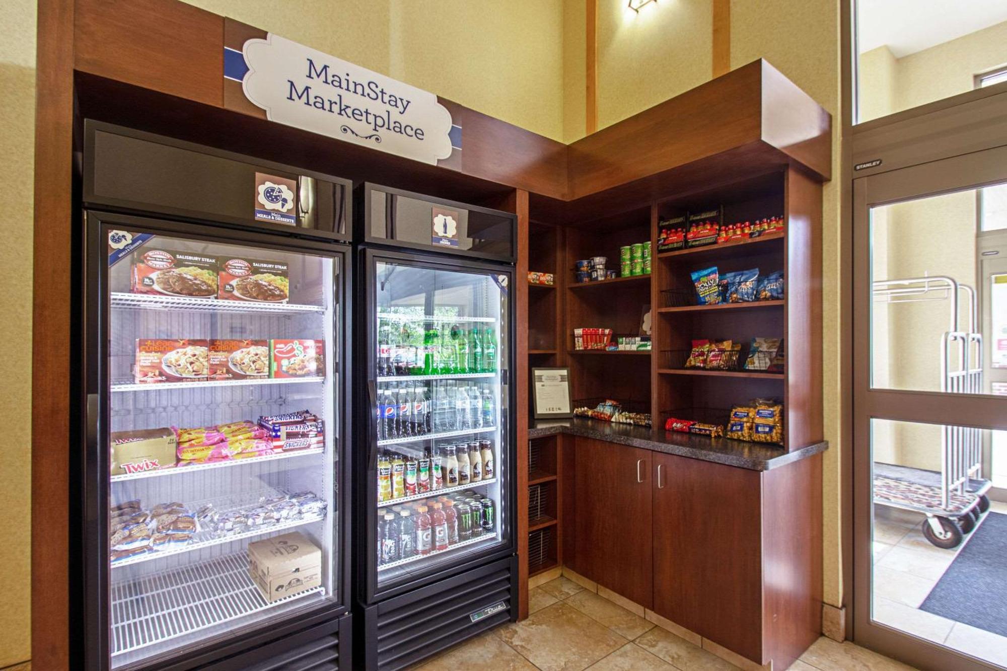 Mainstay Suites Madison - Monona Eksteriør bilde