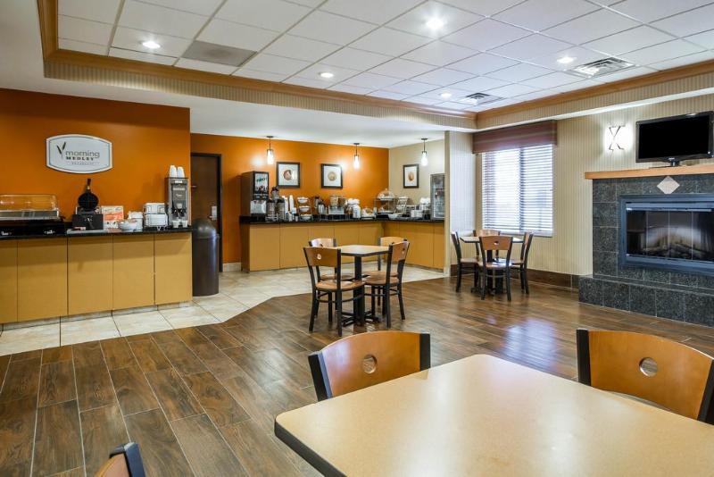 Mainstay Suites Madison - Monona Eksteriør bilde